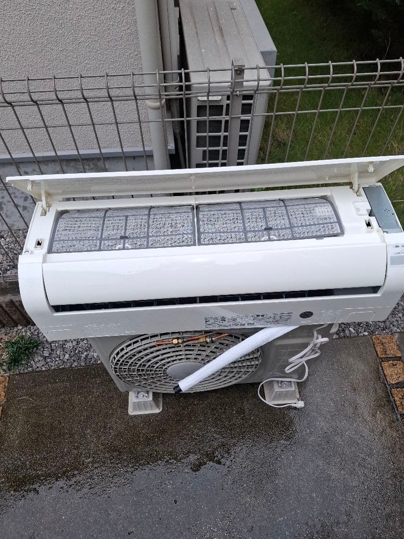 RAS-A22K(W) エアコン本体