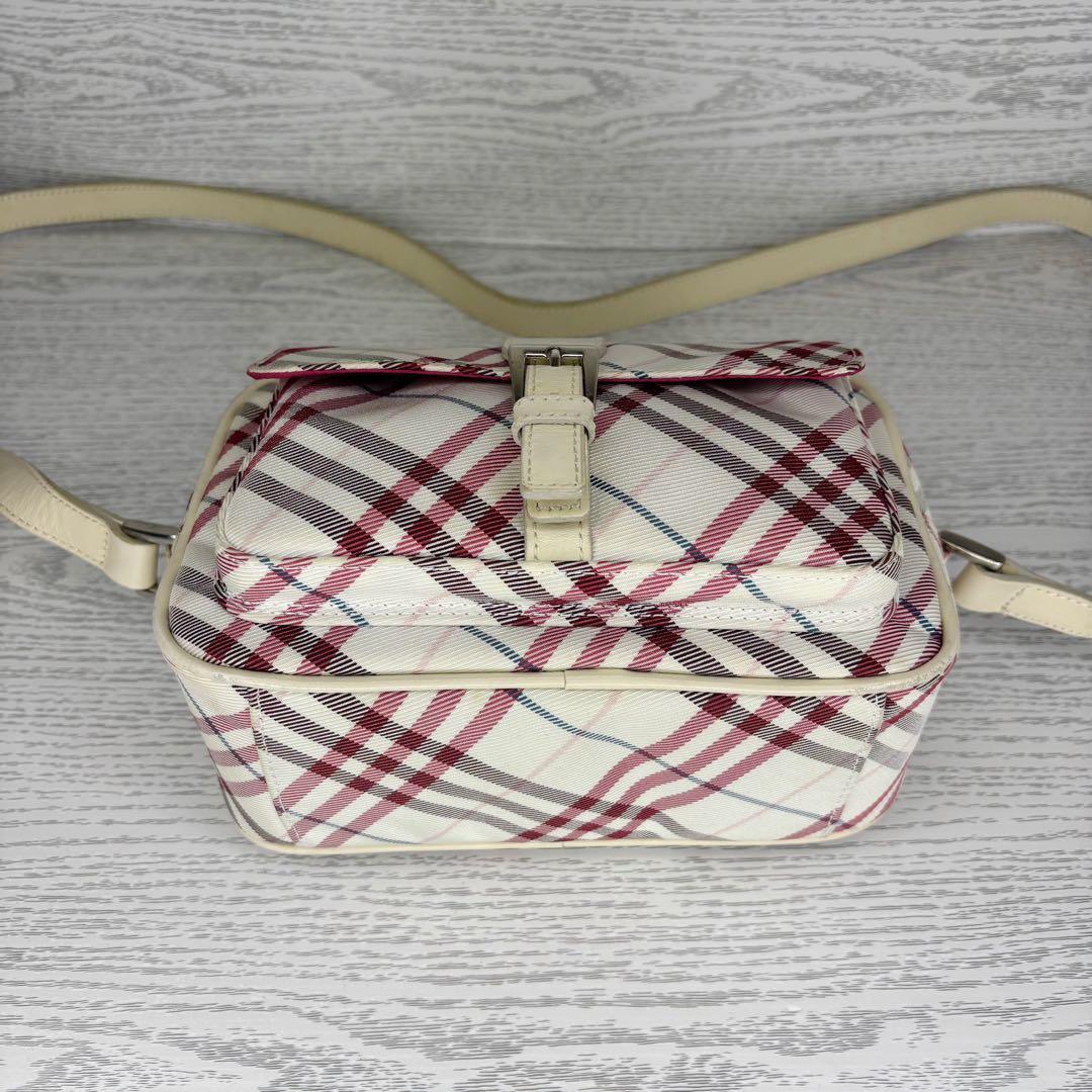 極美品　Burberryブルーレーベル　ショルダーバッグ　S8768