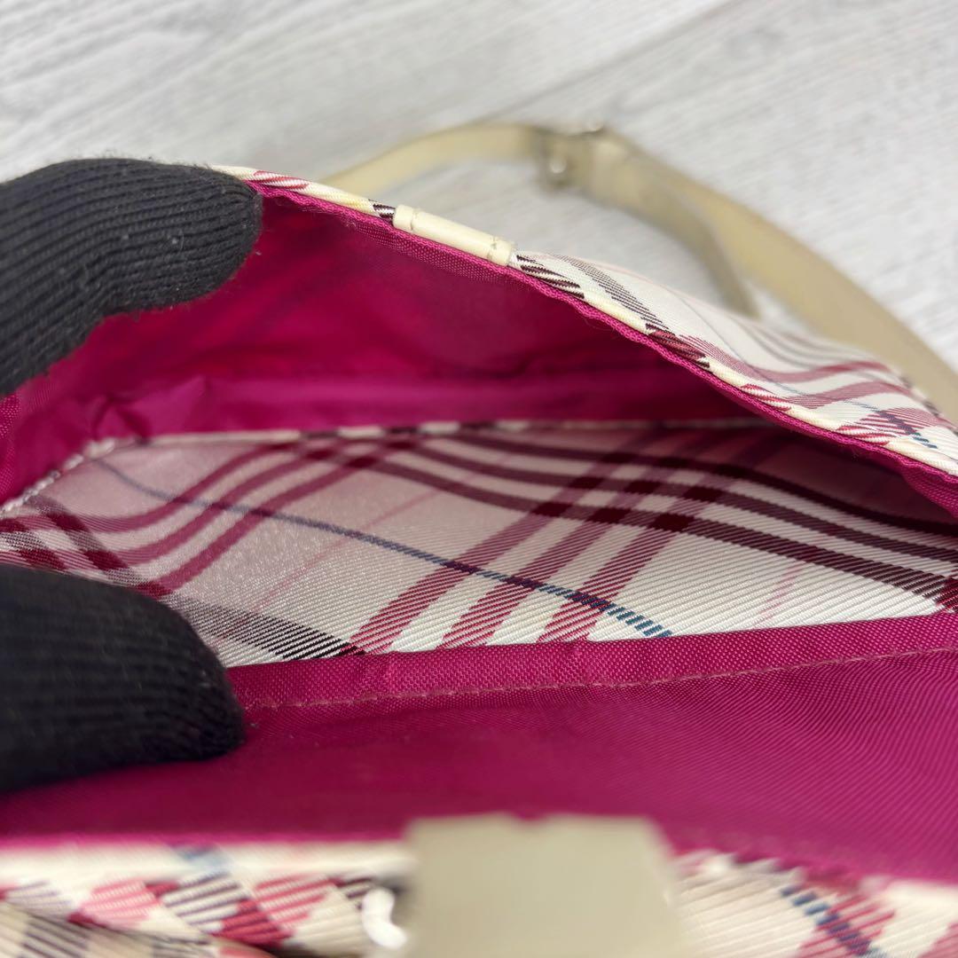 極美品　Burberryブルーレーベル　ショルダーバッグ　S8768