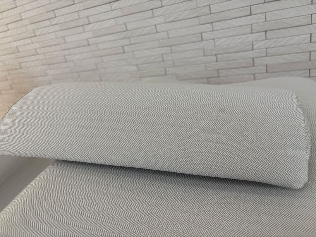 美品　ZINUS ゼログラビティチェア ソファ オートミール　人間工学