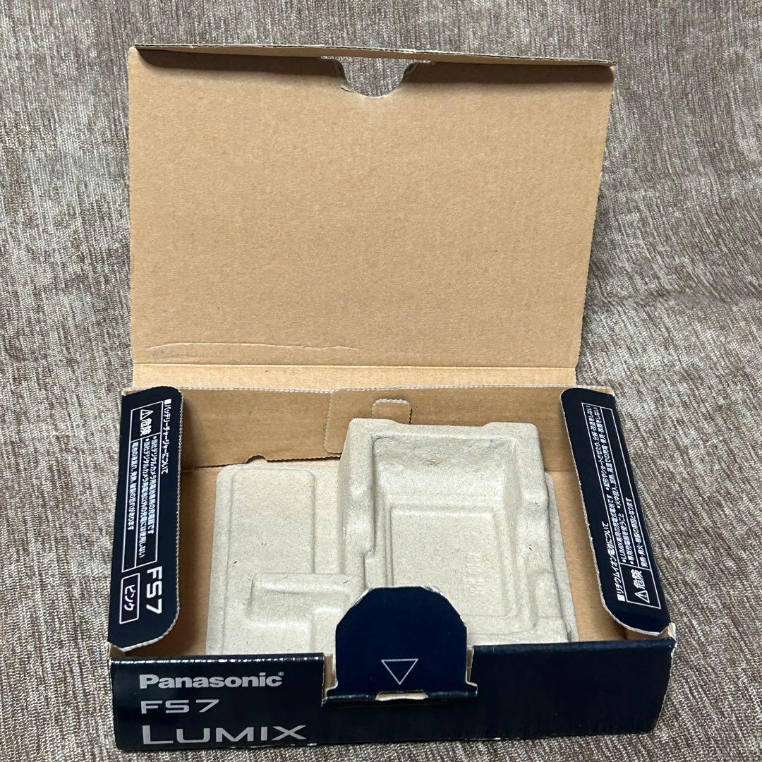 【箱付き　動作品】Panasonic パナソニック LUMIX DMC-FS7