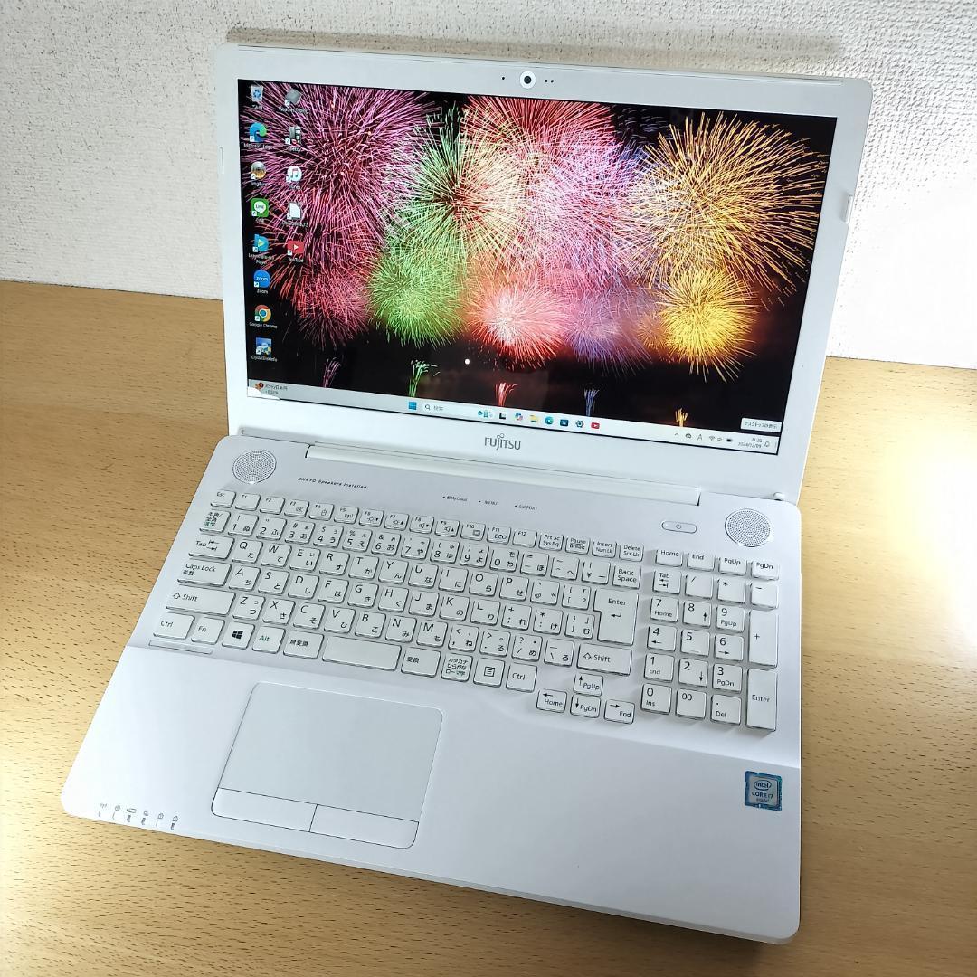 ノートPC Core i7 Windows11 SSD メモリ16GB 富士通