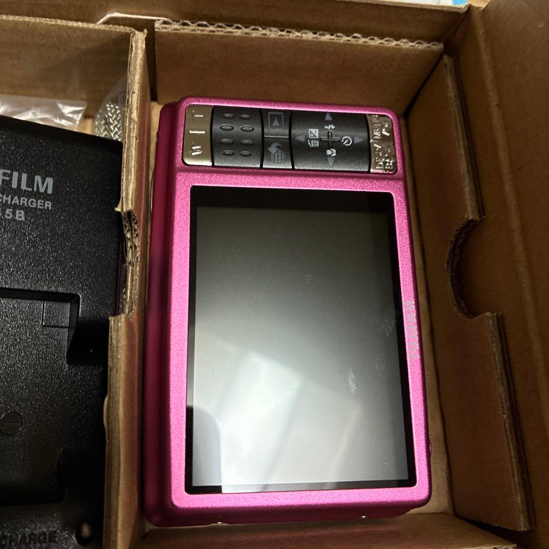 Fine pix Z80 箱付き　デジカメ