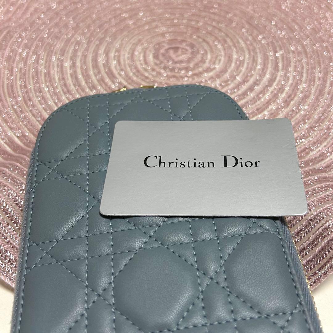 Lady Dior Call'in Dior フォンホルダー ブルーグレー