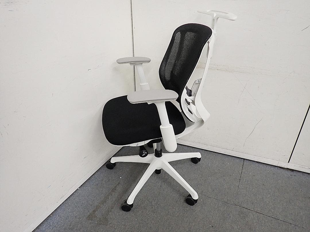 オカムラ　シルフィチェア　22-1704