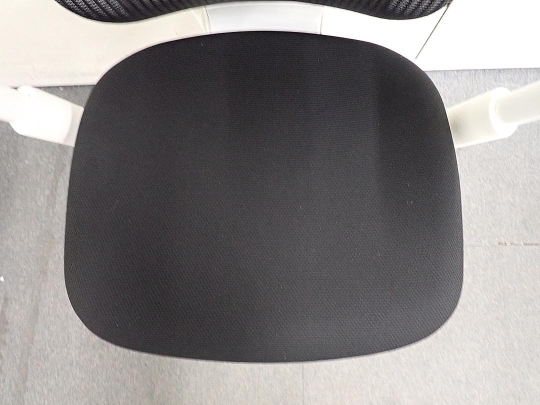 オカムラ　シルフィチェア　22-1704