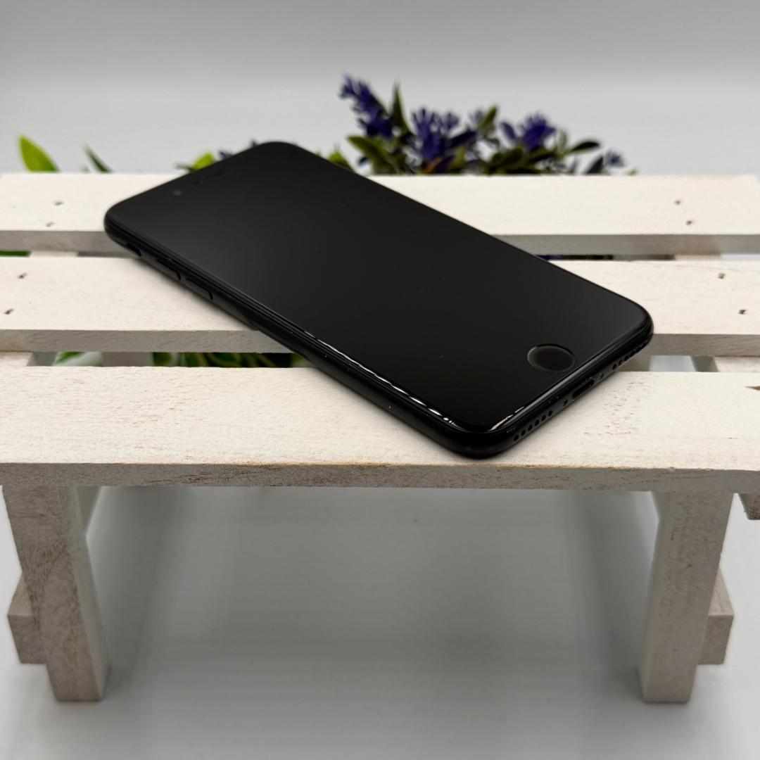 iPhone SE第3世代 64GB ミッドナイト 391