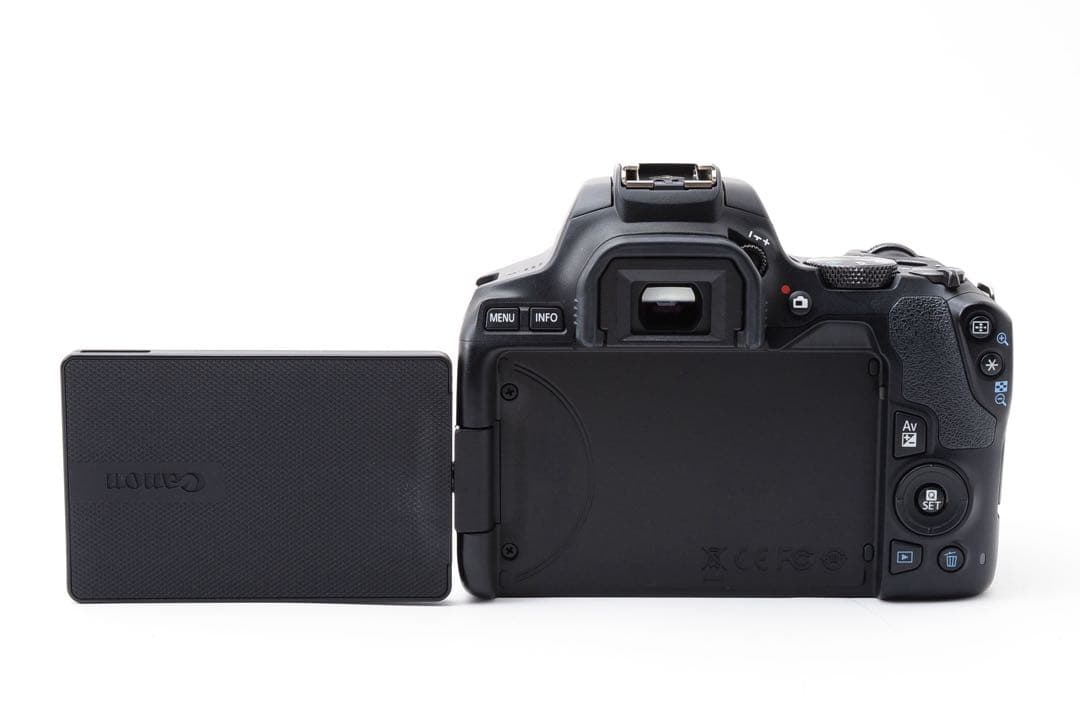 デジタル一眼レフカメラ CANON EOS Kiss X10望遠レンズセット