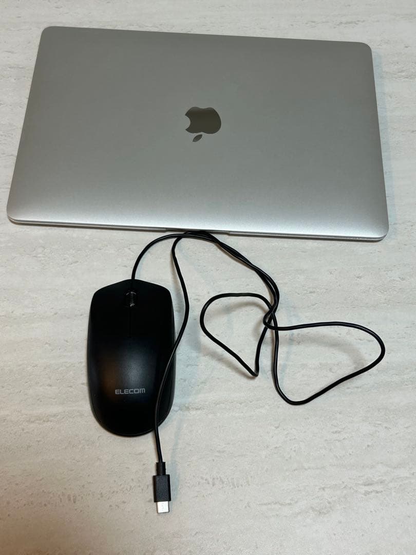 初期化済　M1 MacBook Air 256GB 8GB ジャンク品 マウス付