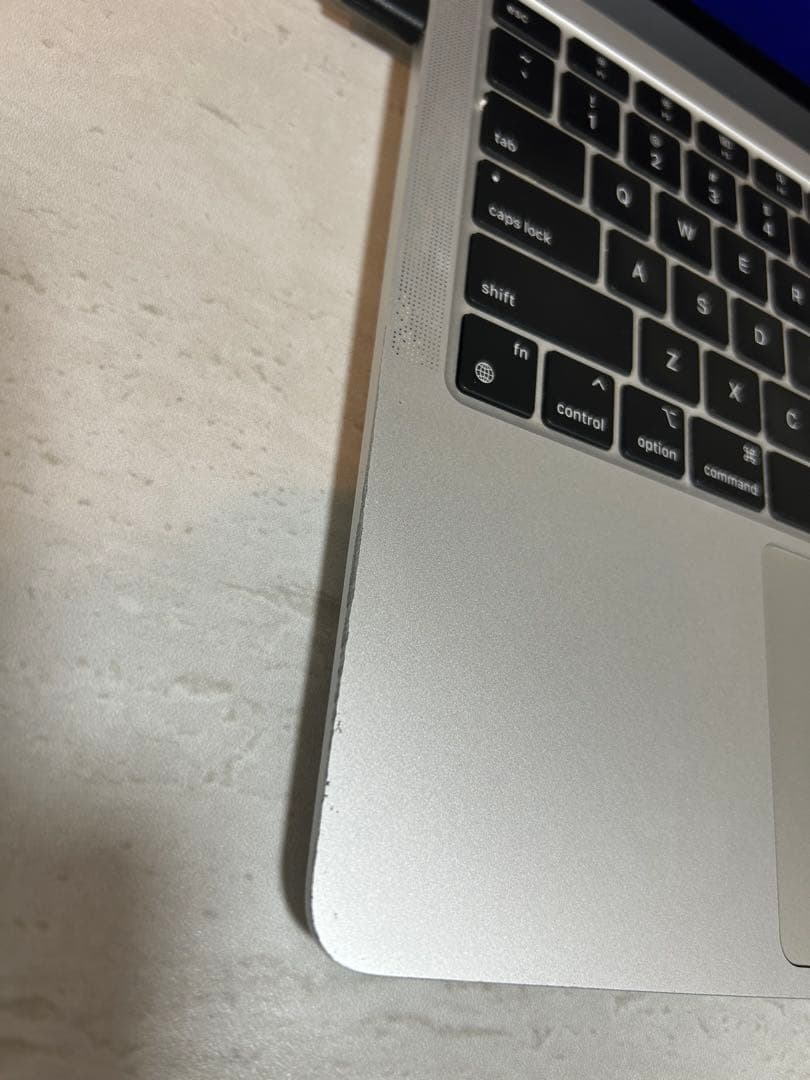初期化済　M1 MacBook Air 256GB 8GB ジャンク品 マウス付