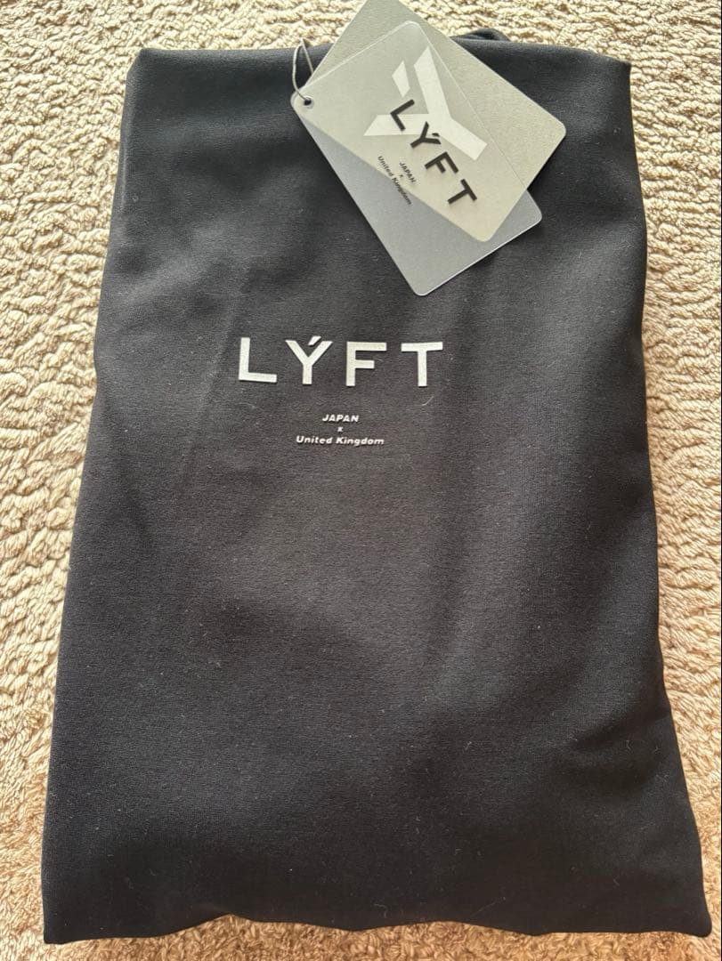新品 LYFT パーカー ブラック ストレッチプルオーバー フーディー XL