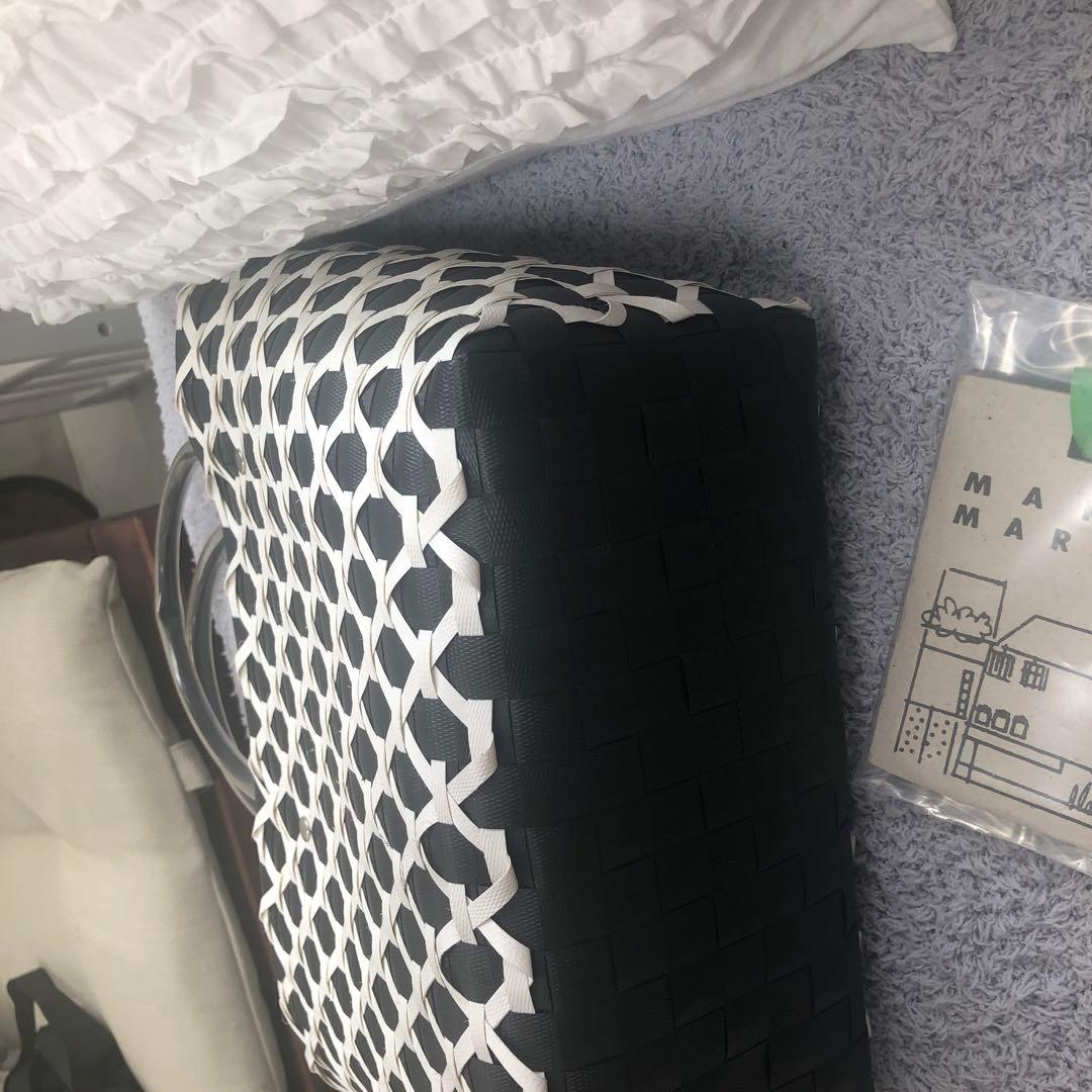 マルニ　かごバッグ　モノトーン