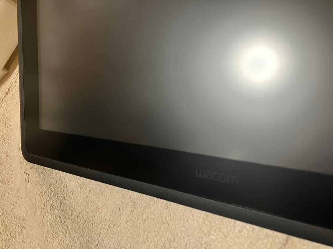 【あん】WACOM Cintiq 22 (DTK2260K0D)