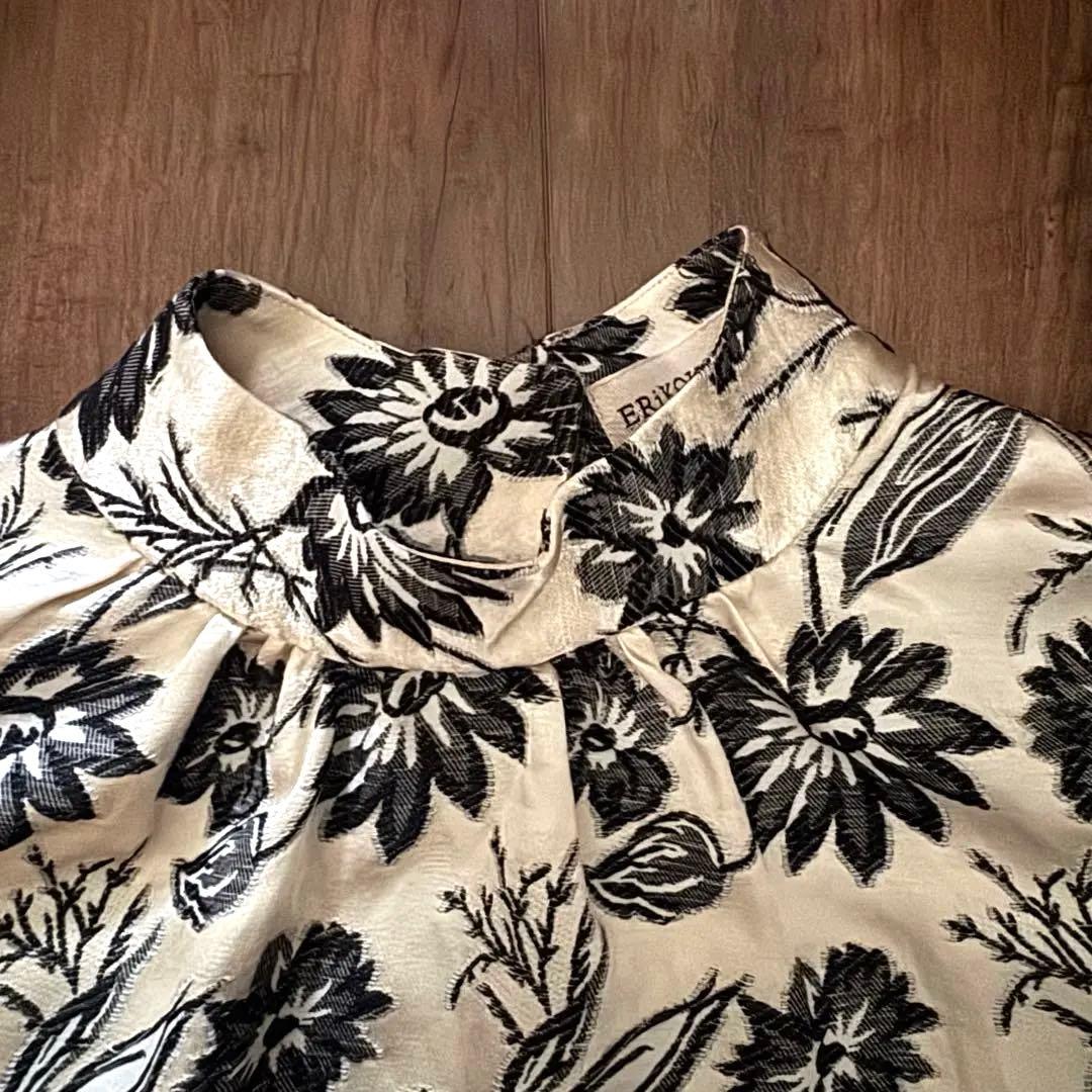 トップス ERiKO KATORi flower jaquard puffsleeve