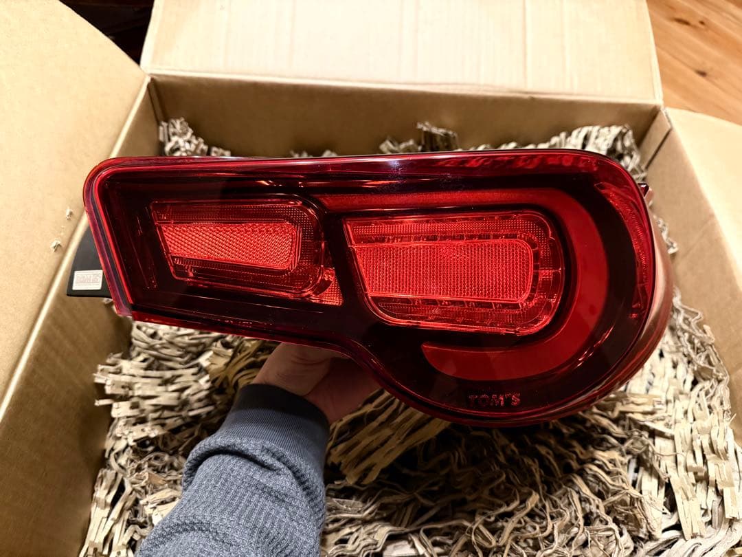 86 tom's テールランプ