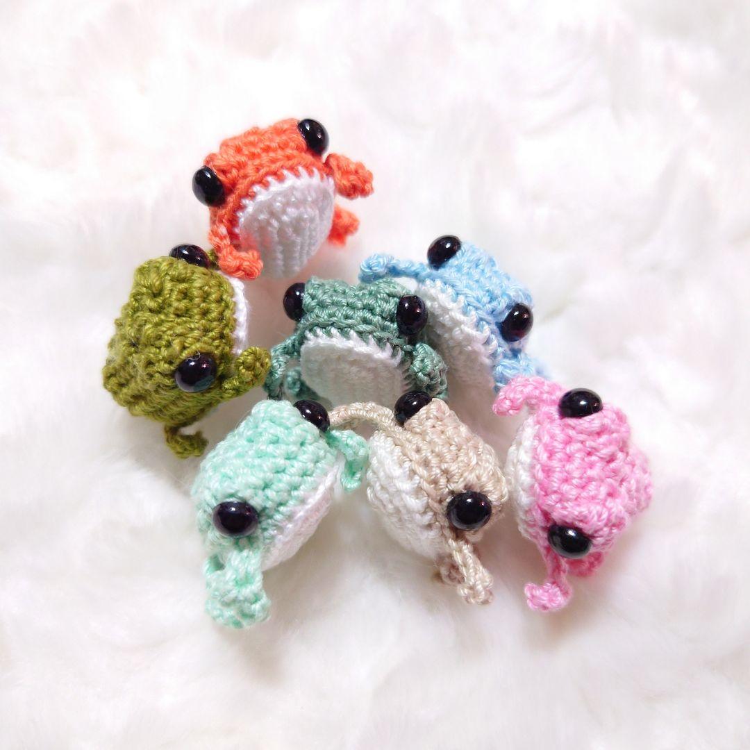 ミニチュアかえるのあみぐるみ…キーホルダー