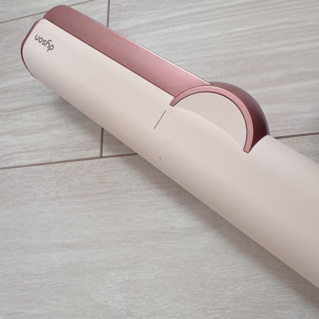 ダイソン　ドライヤー　ストレイトナー