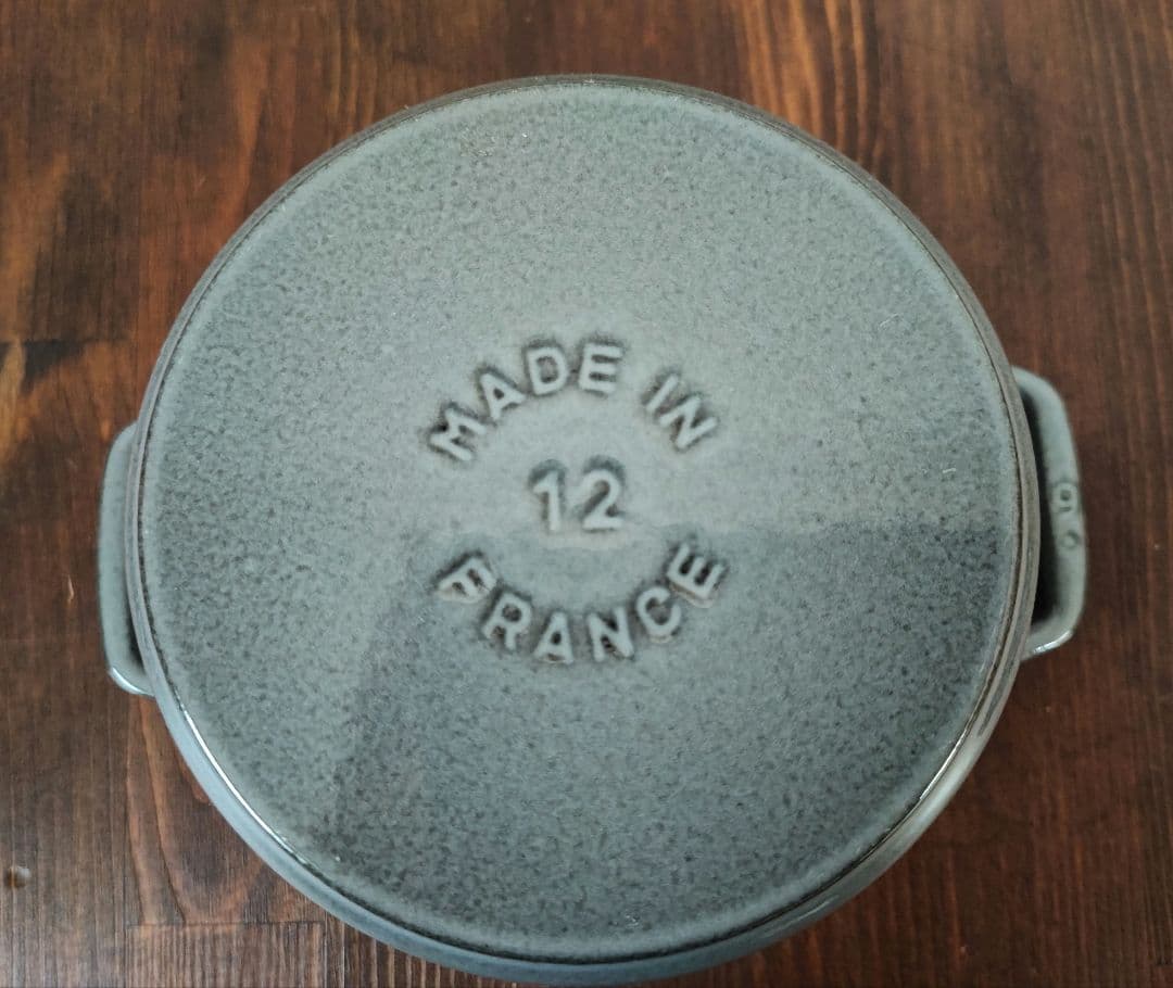 staub ピコ ココット ラウンド 12 グレー