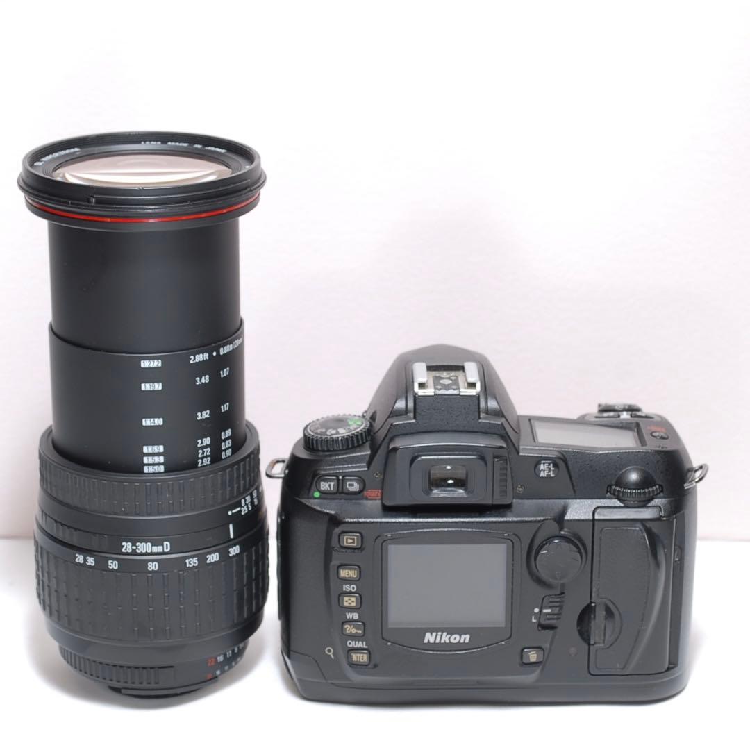 一本で近くから遠くまで✨ニコン D70✨一眼レフカメラ✨入門モデル✨万能レンズ