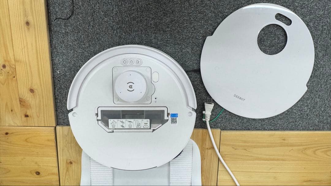 w*3様 DEEBOT T30 PRO OMNI (ホワイト)