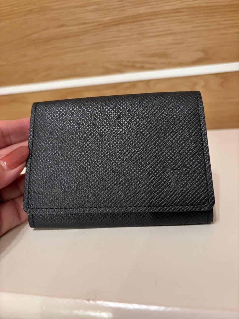 LOUIS VUITTON ブラック名刺入れ タイガ