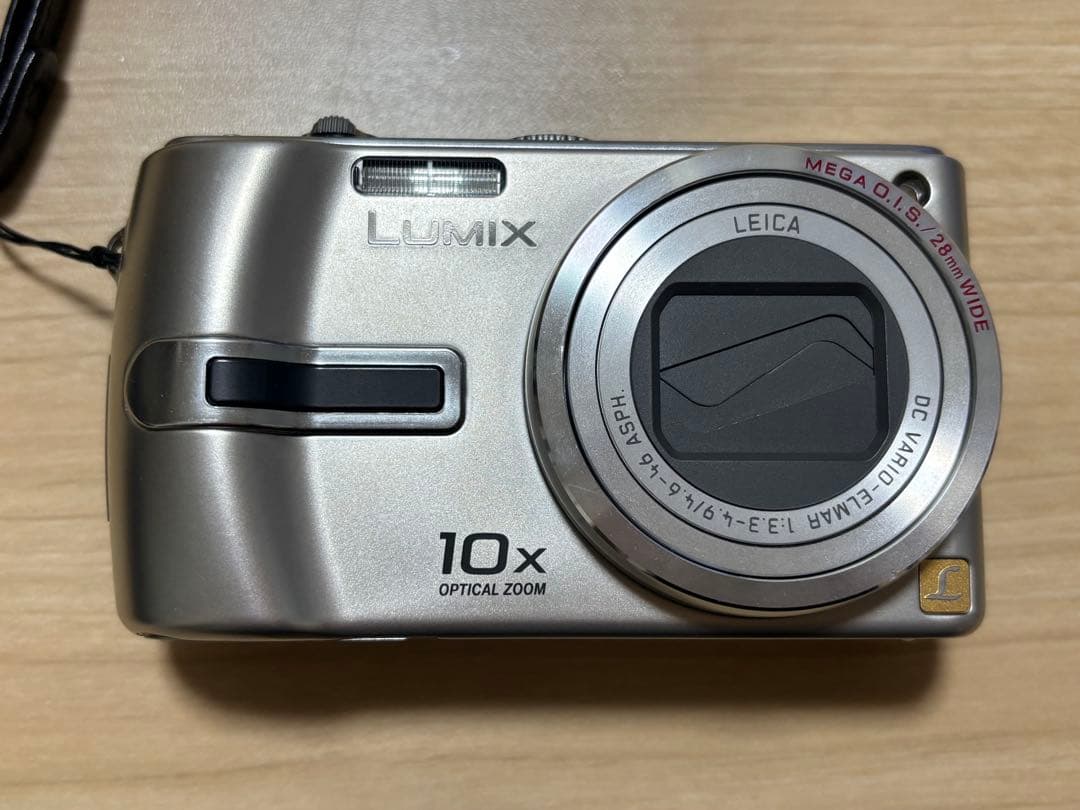 【美品】LUMIX DMC-TZ3 10倍光学ズーム シルバー ケース付属