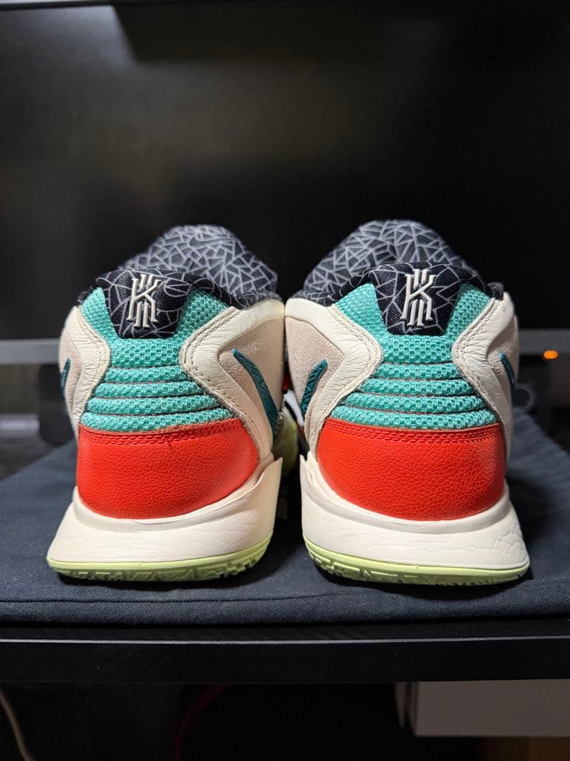 ナイキカイリー インフィニティEP 28.5CM