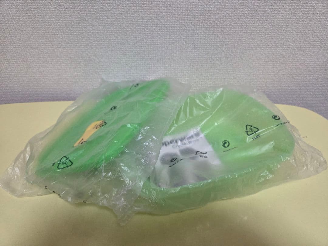 【新品・未使用】タッパーウェア クリスタルウェーブ 4個セット