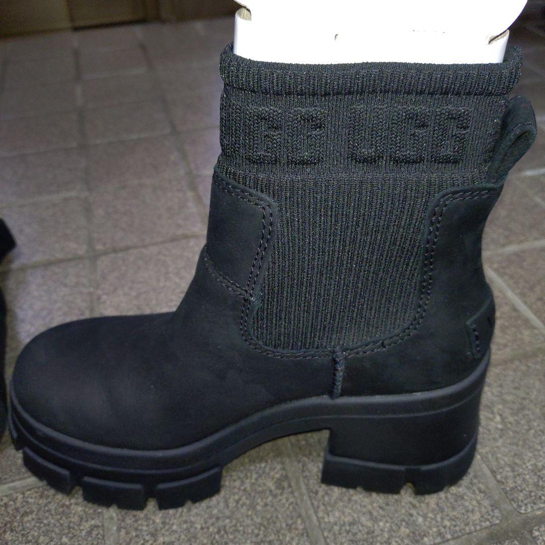 UGG アグ BROOKLYN CHELSEAサイドゴア厚底ブーツ