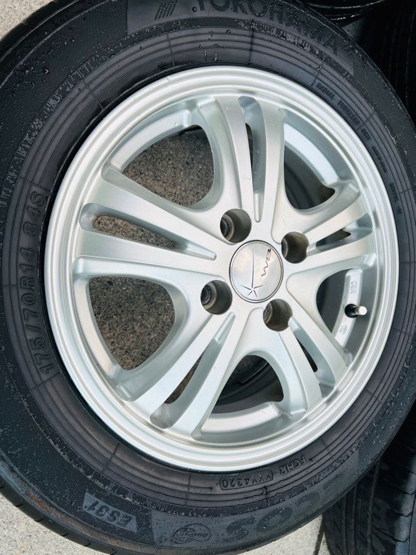 ★コンパクトカーにオススメ　シエンタ　ルーミー　トール　タンク　ホイールセット★