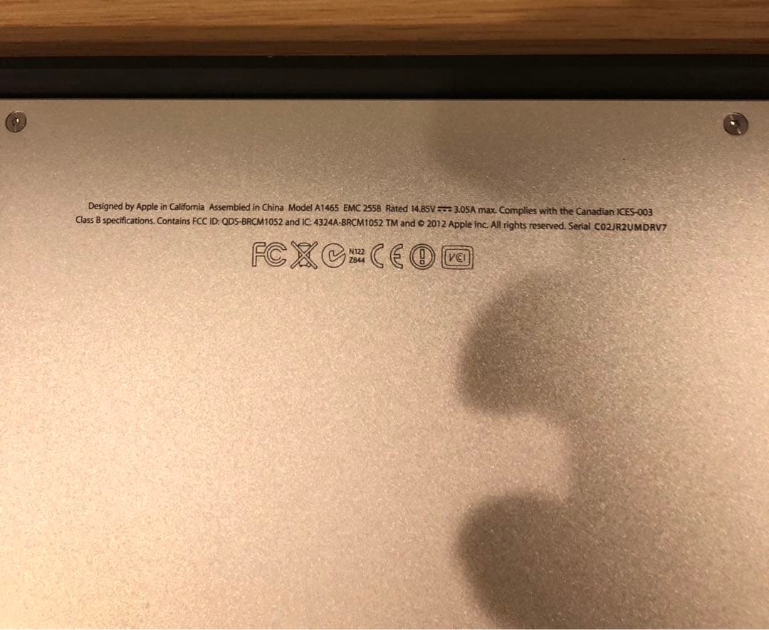 【美品】MacBook air 11-inch Mid 2012 充電回数：95