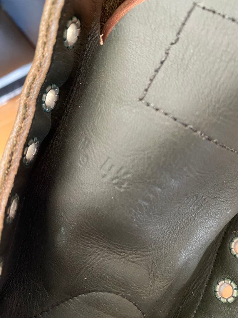 良品 レッドウイングredwing 8180 カーキ 四角犬タグ US4 1/2