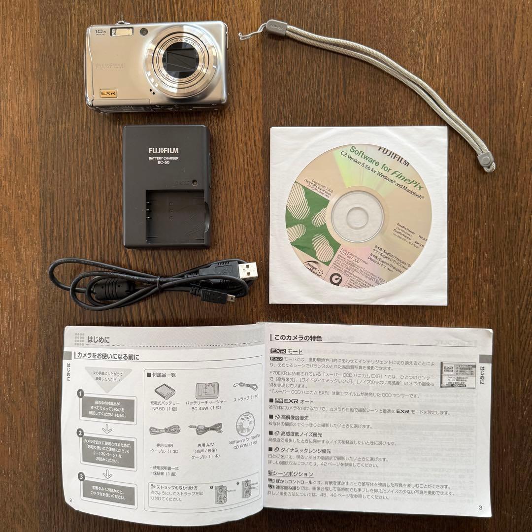 【美品】Fujifilm F70 EXR デジタルカメラ SDカード付き！