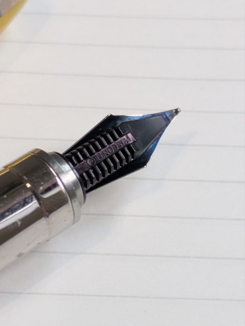 ヴィスコンティ　万年筆　ゴッホ　ひまわり　細字