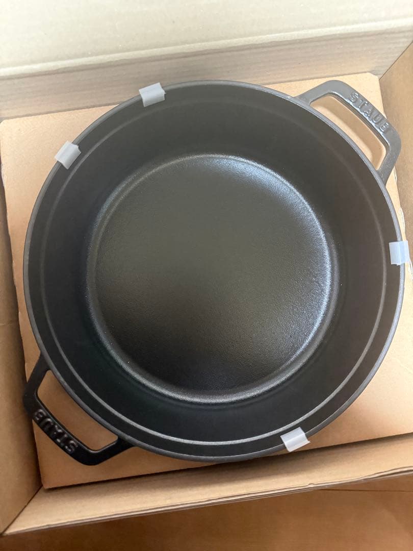 Staub ストウブ　シャロー　ラウンド　ココット　26cm ブラック