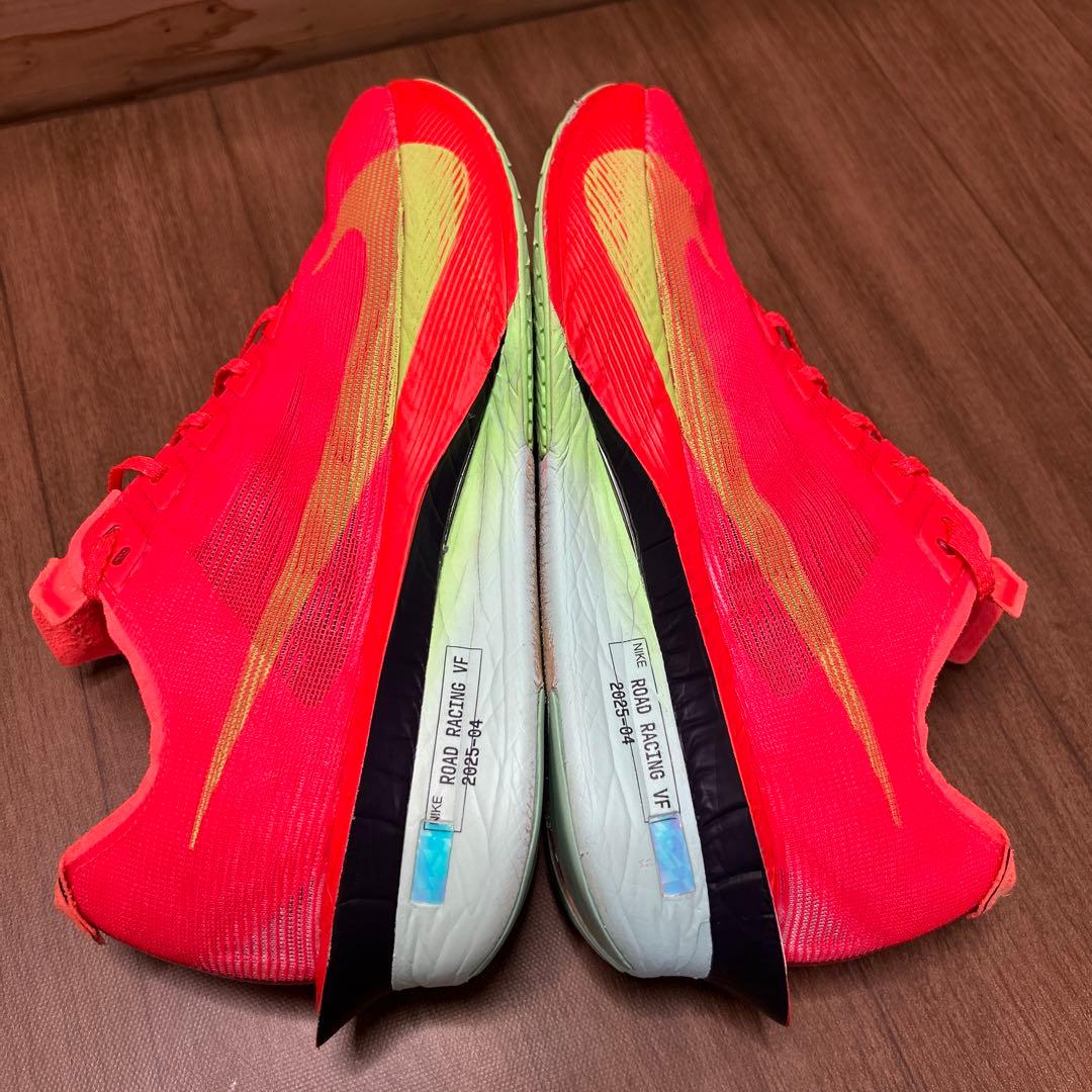 NIKE ナイキ ヴェイパーフライ 4