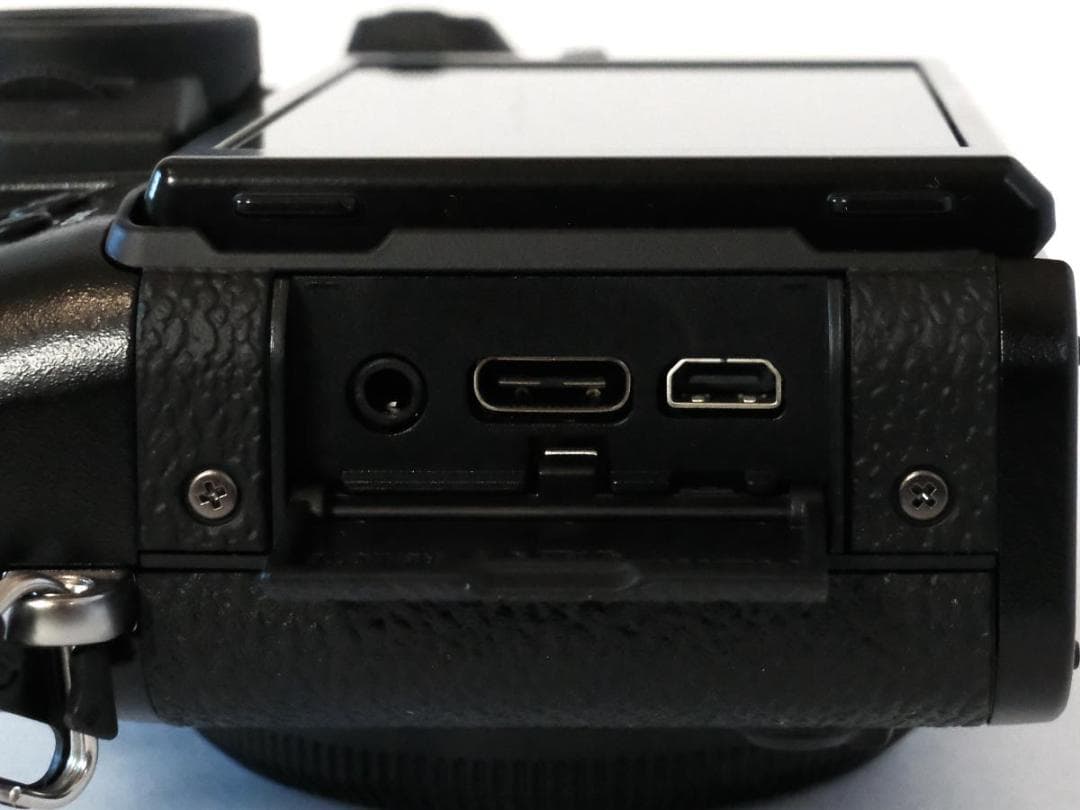 未使用 FUJIFILM X-T30iii ブラック 本体 (付属品あり)