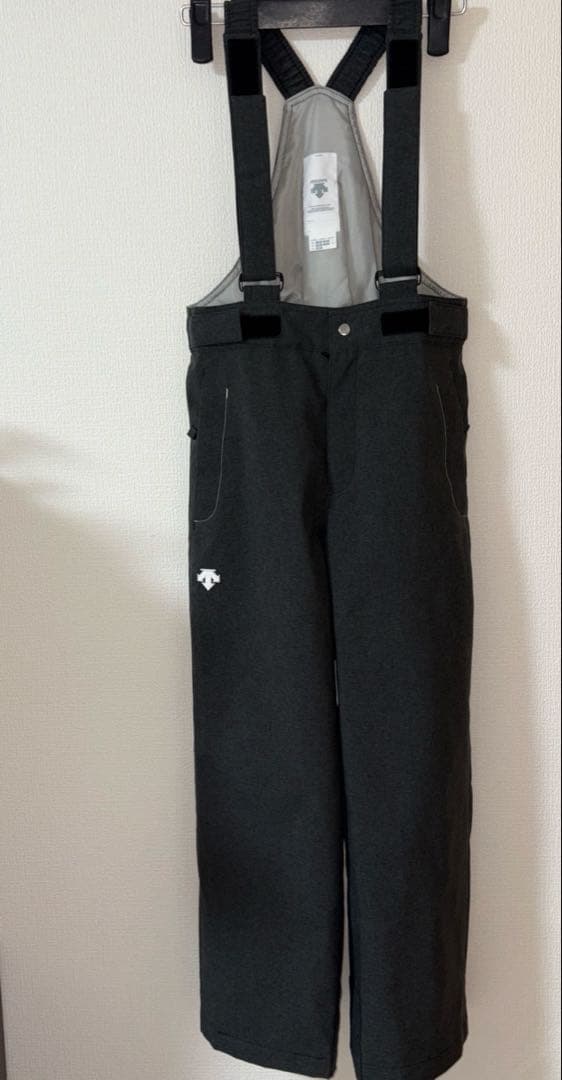 超美品　DESCENTE ヒートナビ 子供用スキーウェア 上下セット 130