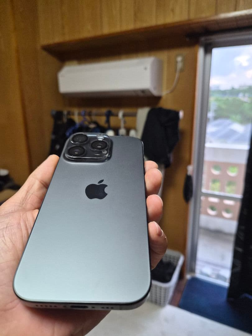 おおた Apple iPhone 16 Pro ブラック チタニウム