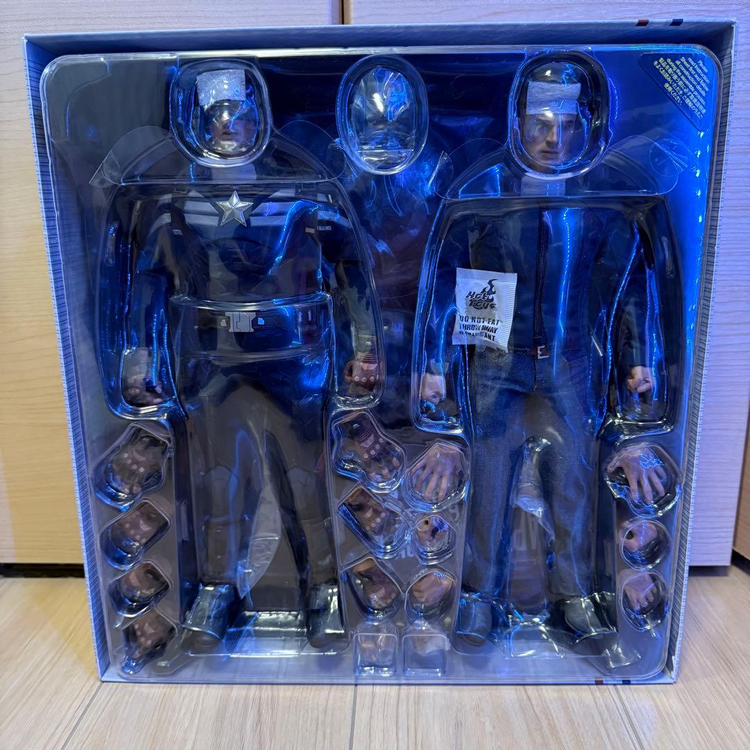 ホットトイズ　キャプテン・アメリカ(ステルス・スーツ版)＆スティーブ・ロジャース