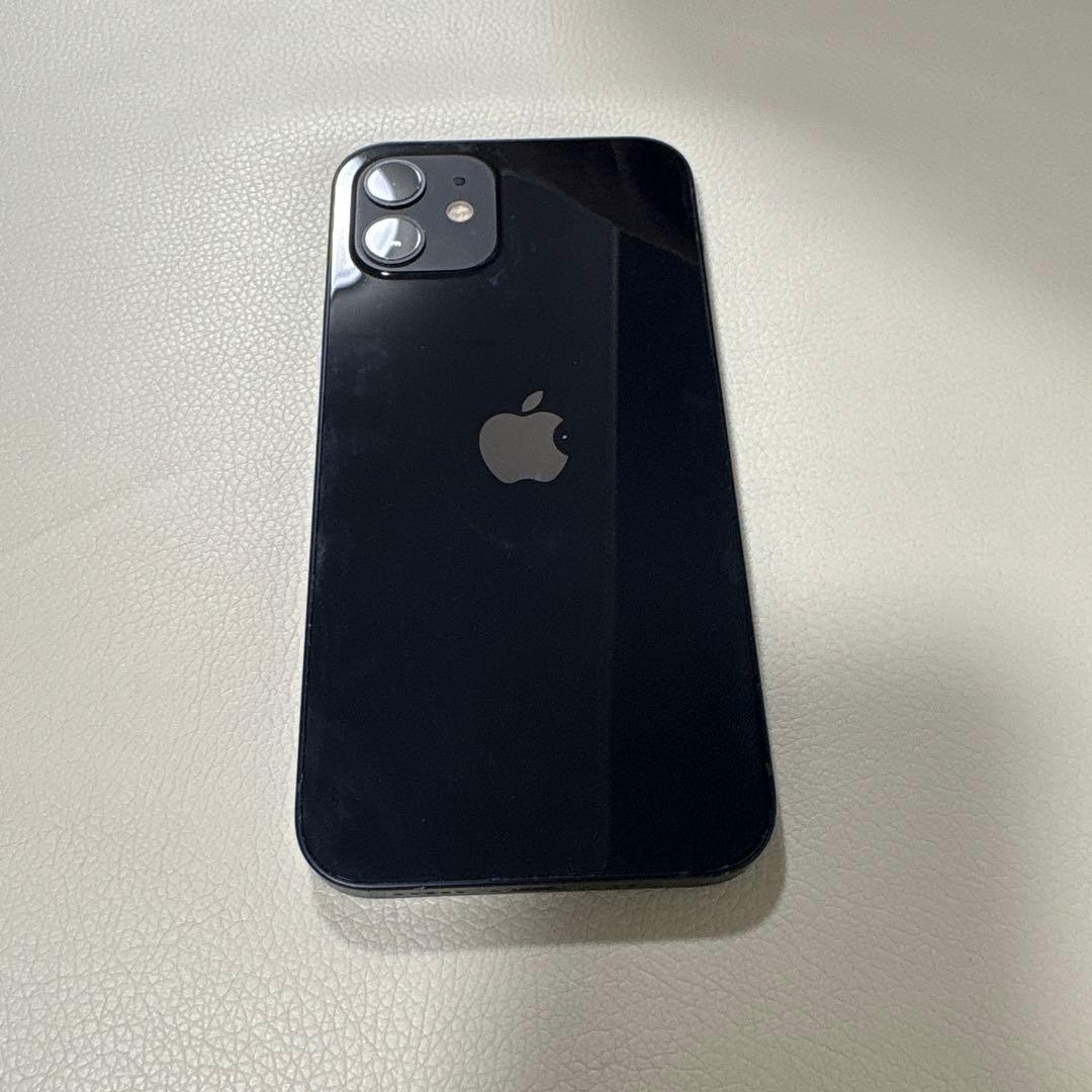 Apple iPhone 12 64GB 本体