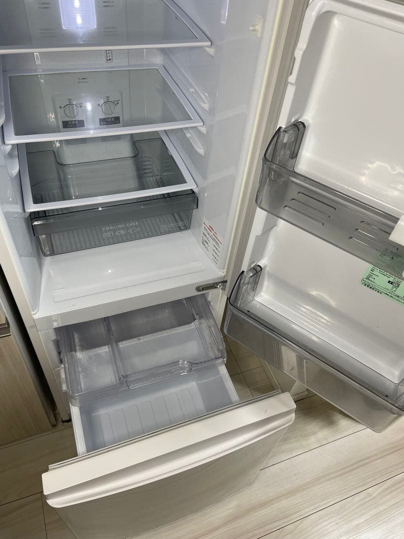 冷蔵庫　2021年製　MITSUBISHI MR-P15F-W