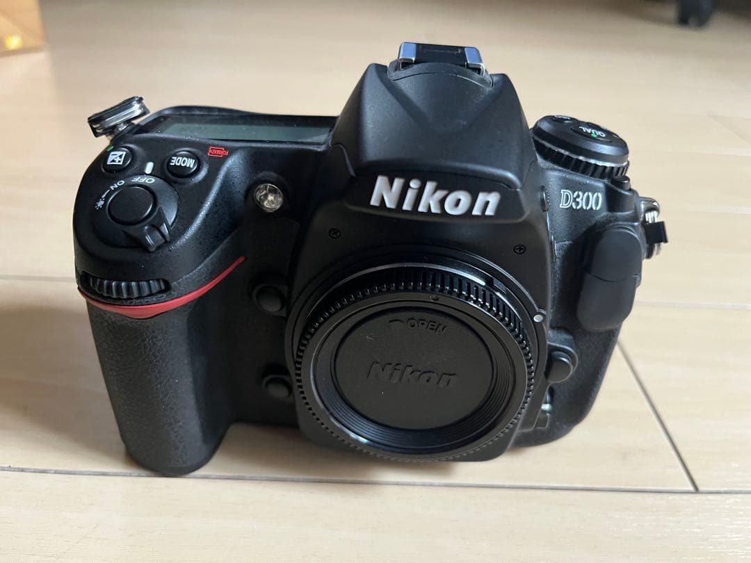 Nikon D300 デジタル一眼レフカメラ