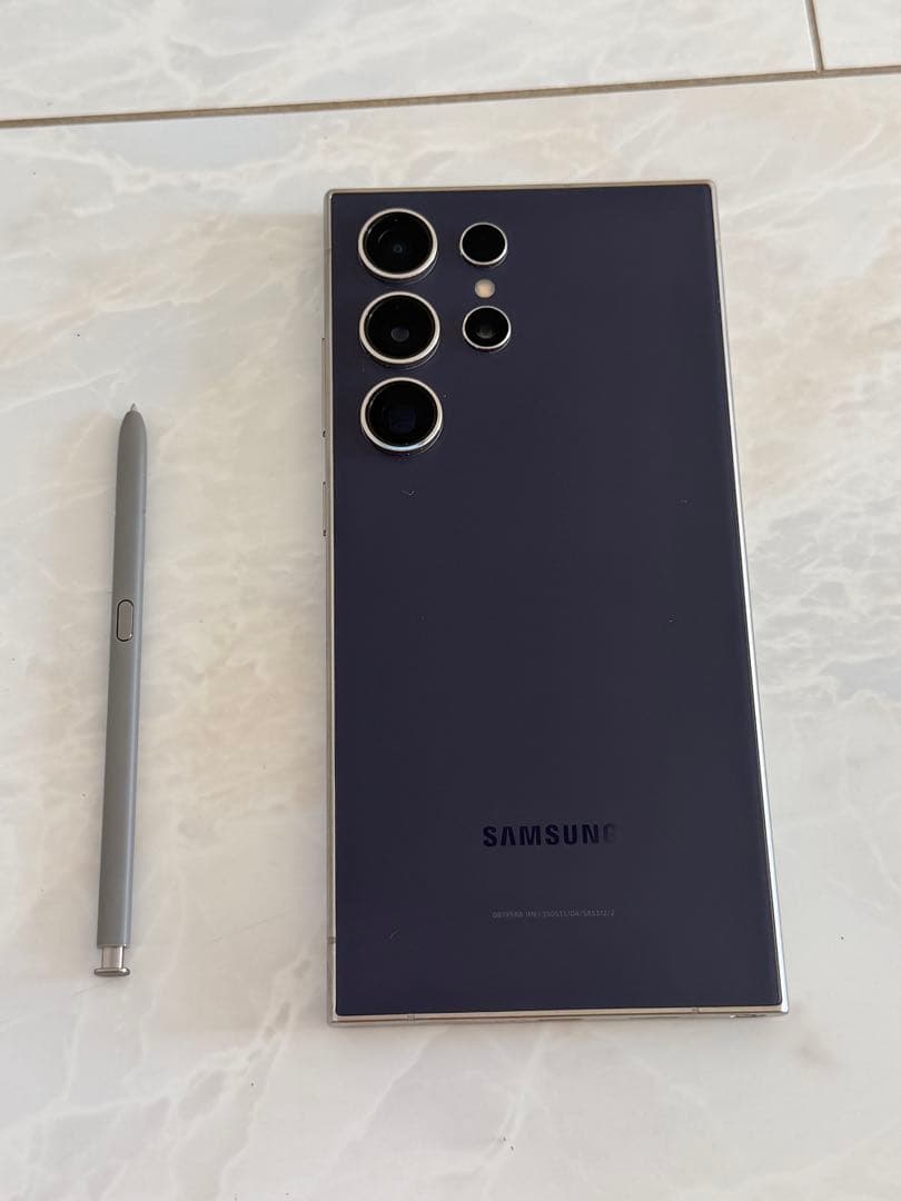 ☆『美品』Galaxy S24 Ultra 256GB 本体 ブラック　韓国版☆