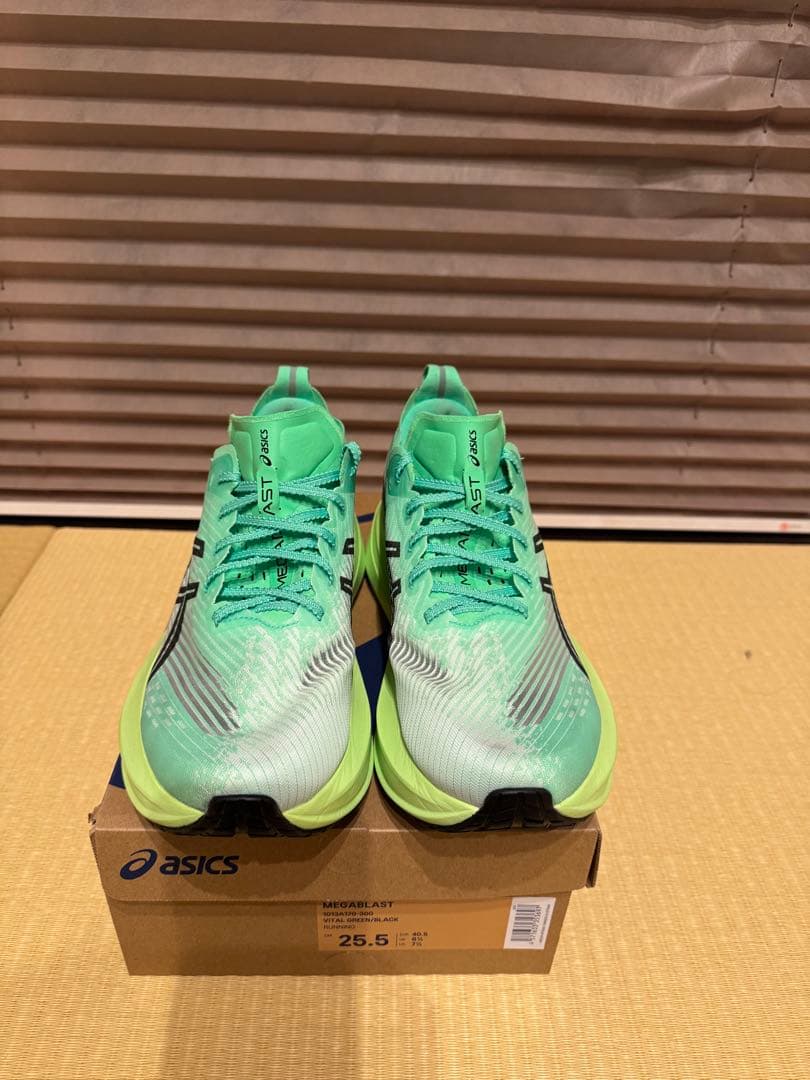 即完モデル　アシックス ASICS メガブラスト MEGABLAST