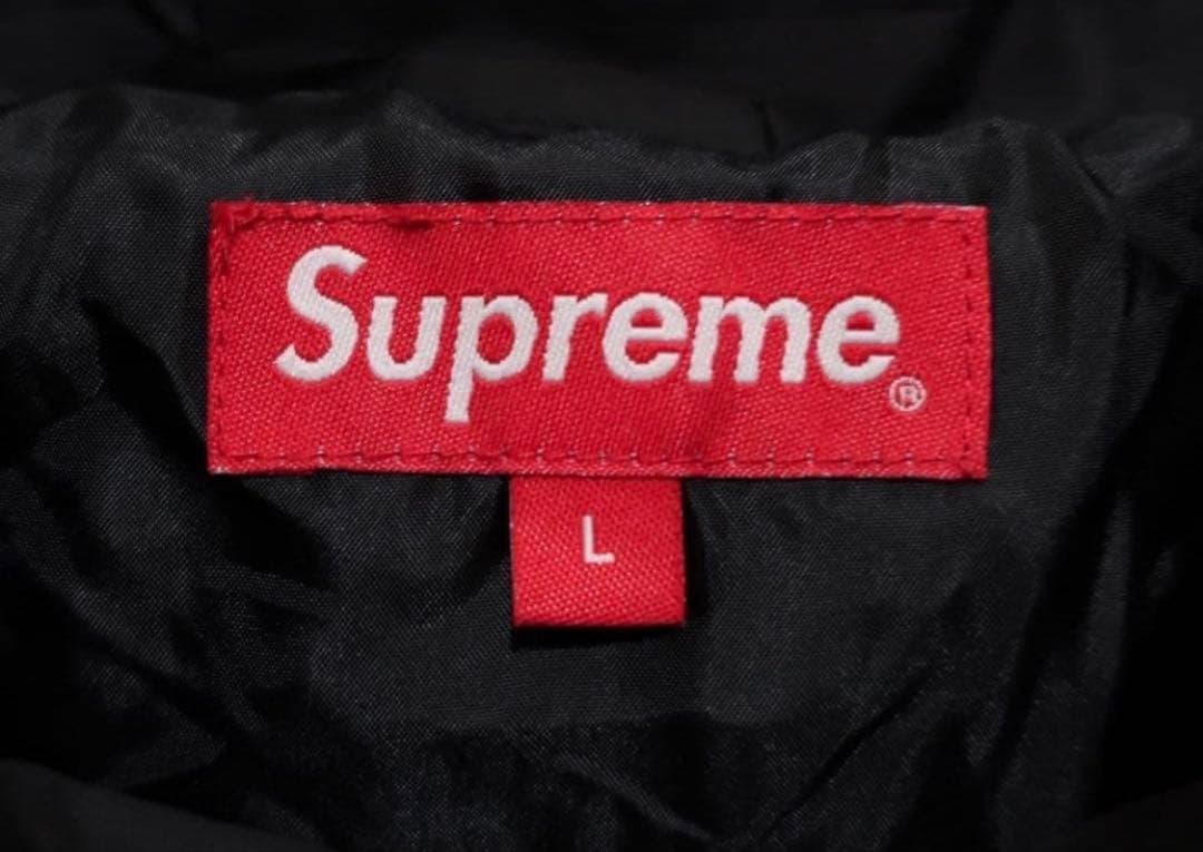 Supreme ブラック ナイロンジャケット フード付き