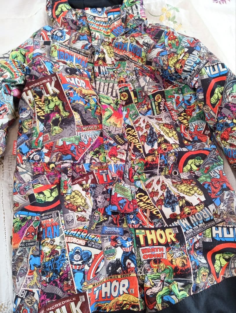 BURTON　MARVEL　つなぎ　カバーオール　スキーウェア　5T　6T