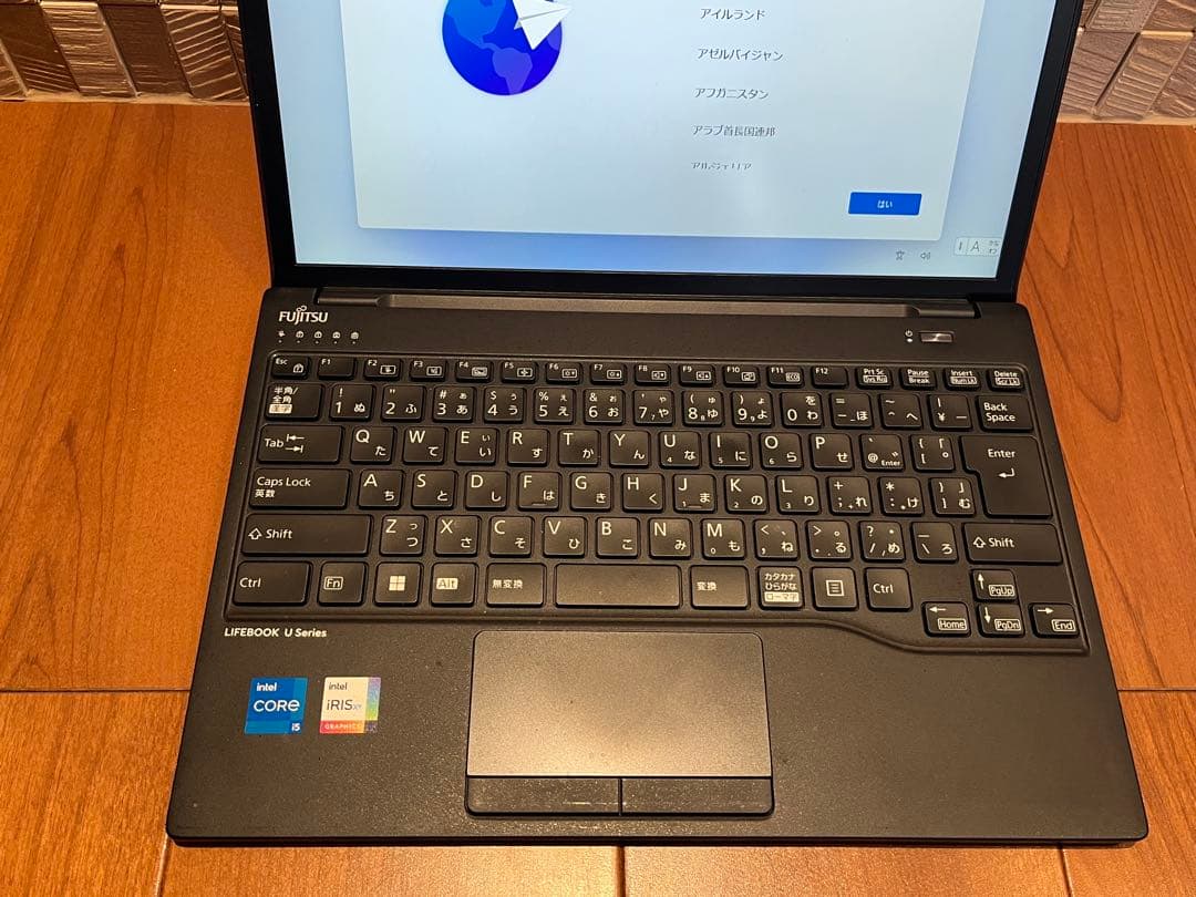 富士通 LIFEBOOK U9313/NX / Core i5-1235U /