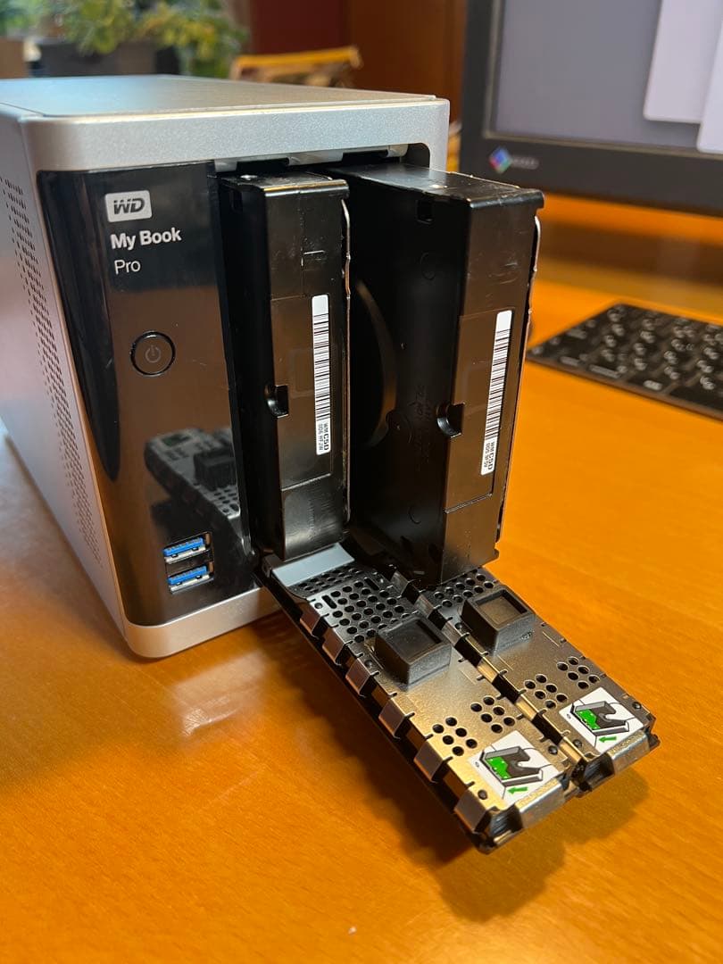 外付けハードディスク・ドライブ WD My Book Pro 8TB