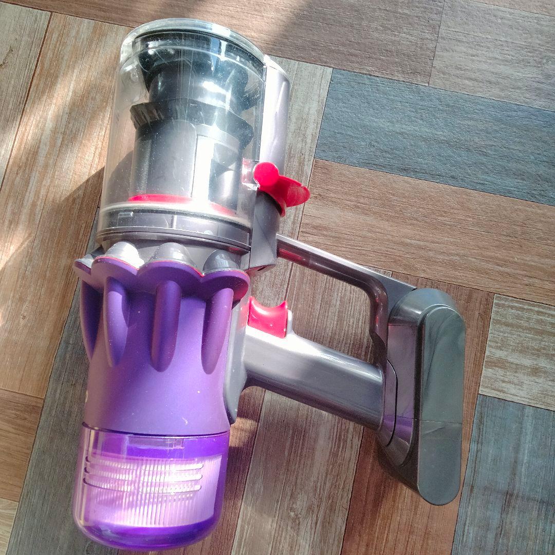 動作確認Dyson純正ｓｖ１８ハンドヘルド掃除機 紫色 本体